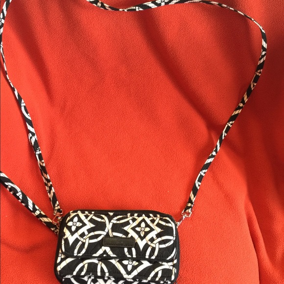 Vera Bradley Crossbody Bag - Picture 2 of 5
